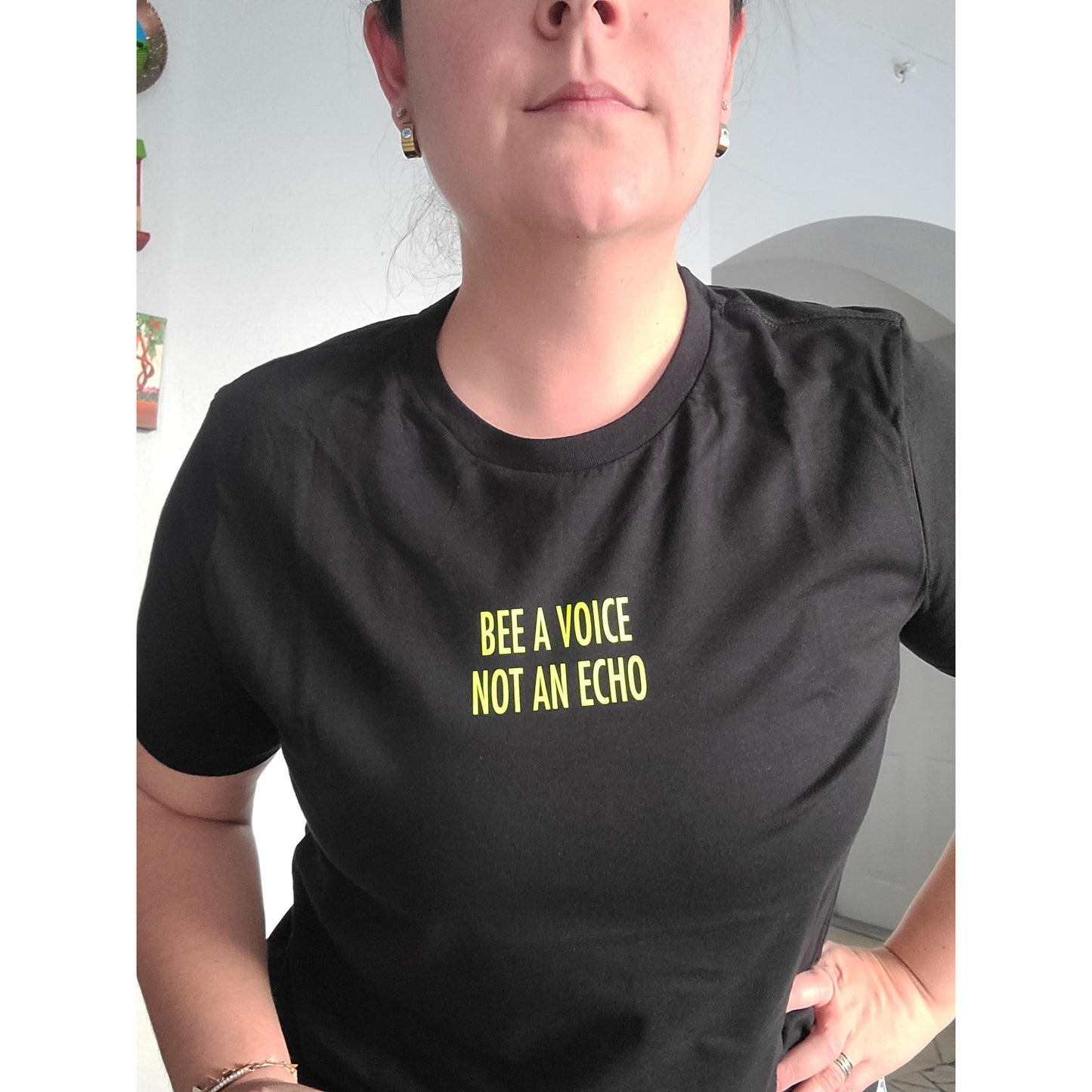 T-Shirt (Women) Bee A Voice Neon
